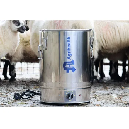 Agrihealth Warm Milk Feeder for Lambs